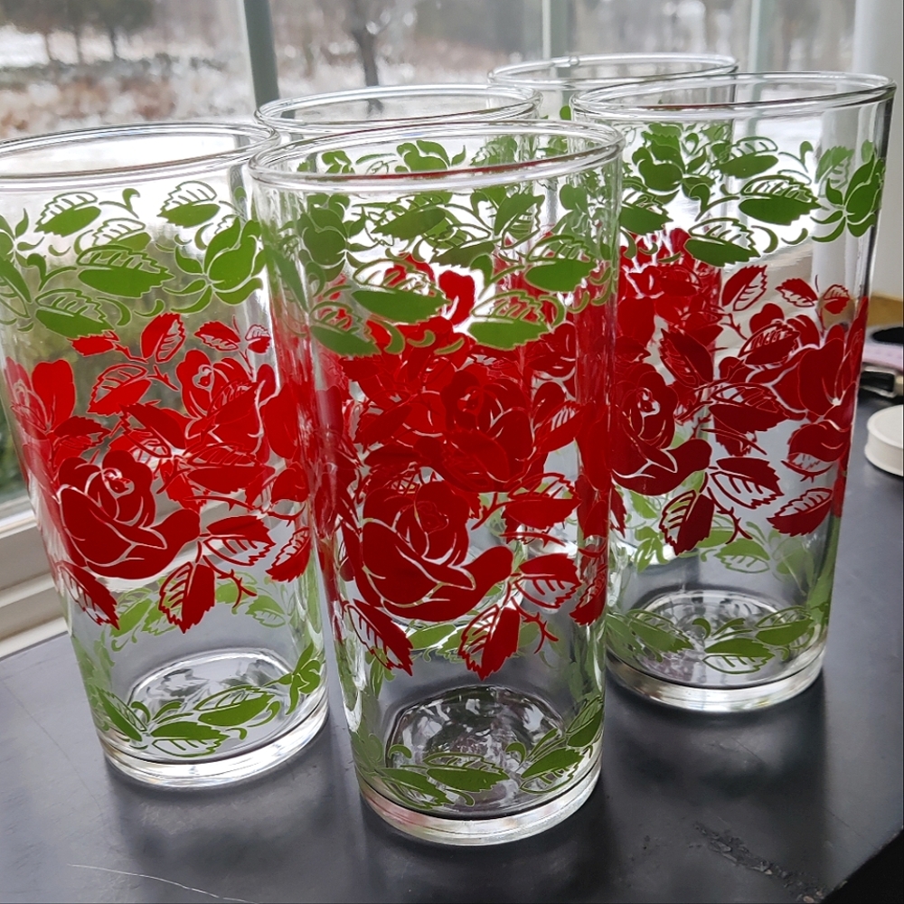Set of 5 Vintage 1950's juice glasses